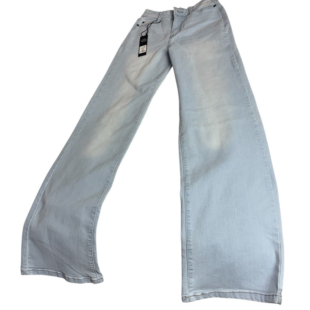 Fashion Nova Light Wash Straight Stretch Jeans